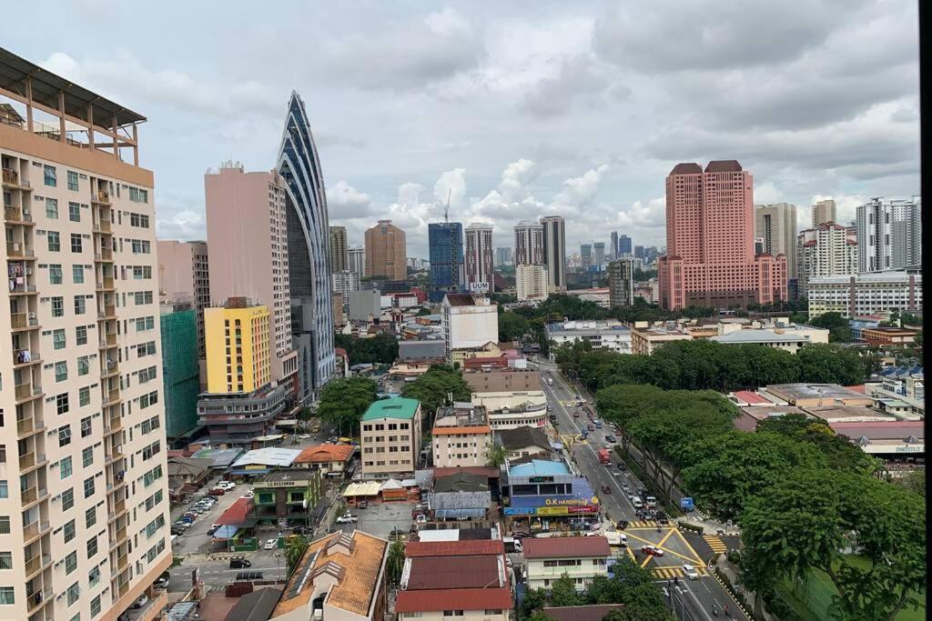 Menara Arina Uniti Apartamento Kuala Lumpur Exterior foto